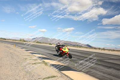 media/Nov-16-2025-Race Pace (Sun) [[8c5fa54630]]/Non Verified Riders (1st 20 Minutes)/3-Turn 3 Inside (11am)/